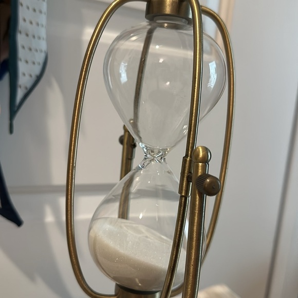 Gorgeous Brass Hourglass! - Picture 4 of 10
